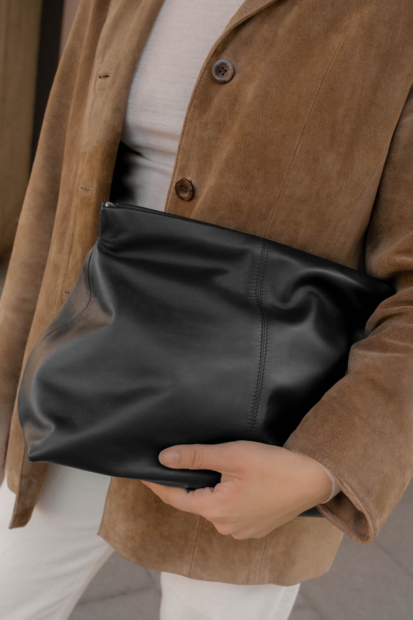 Clay Clutch Leather Black