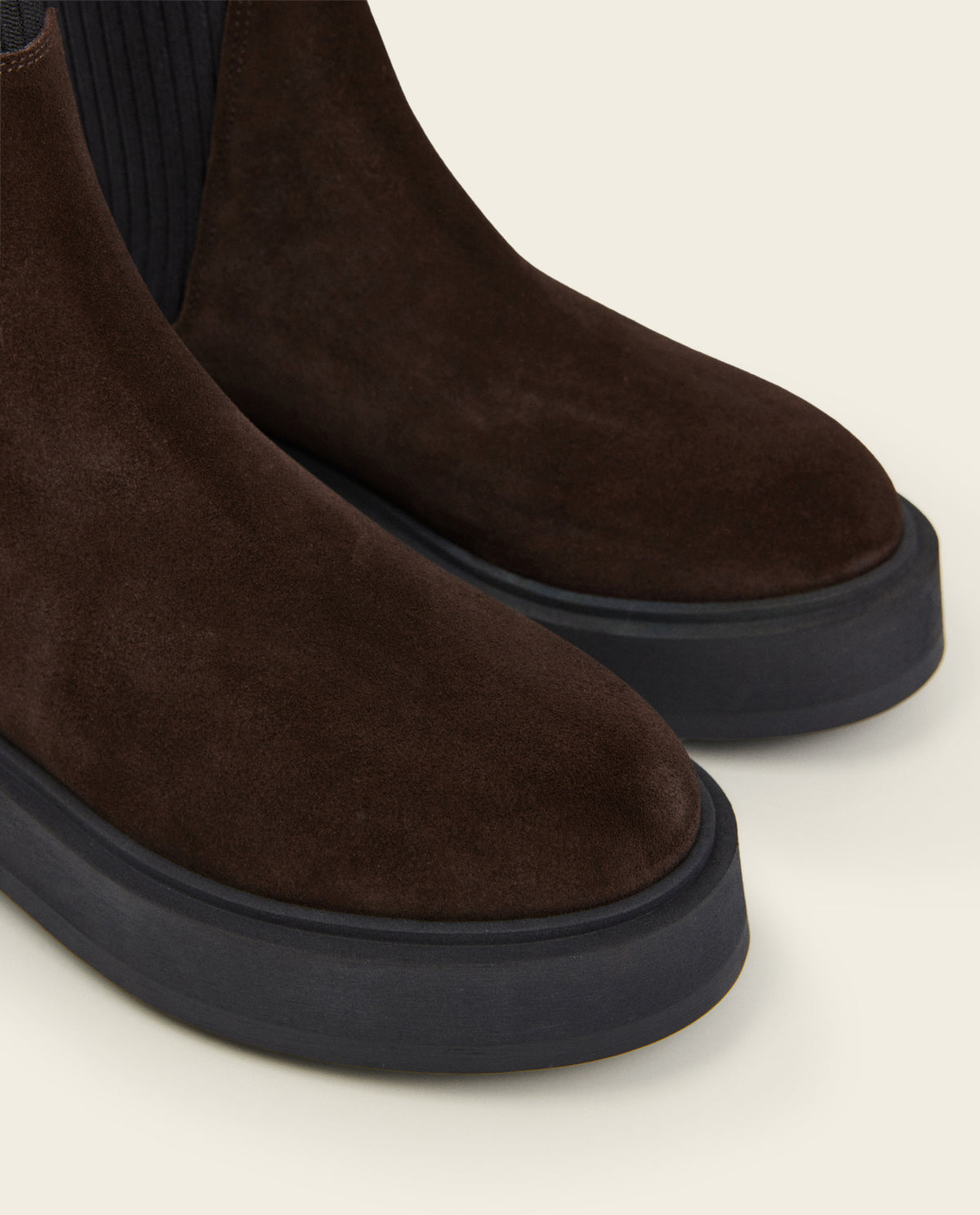 Aurora Suede Chocolate