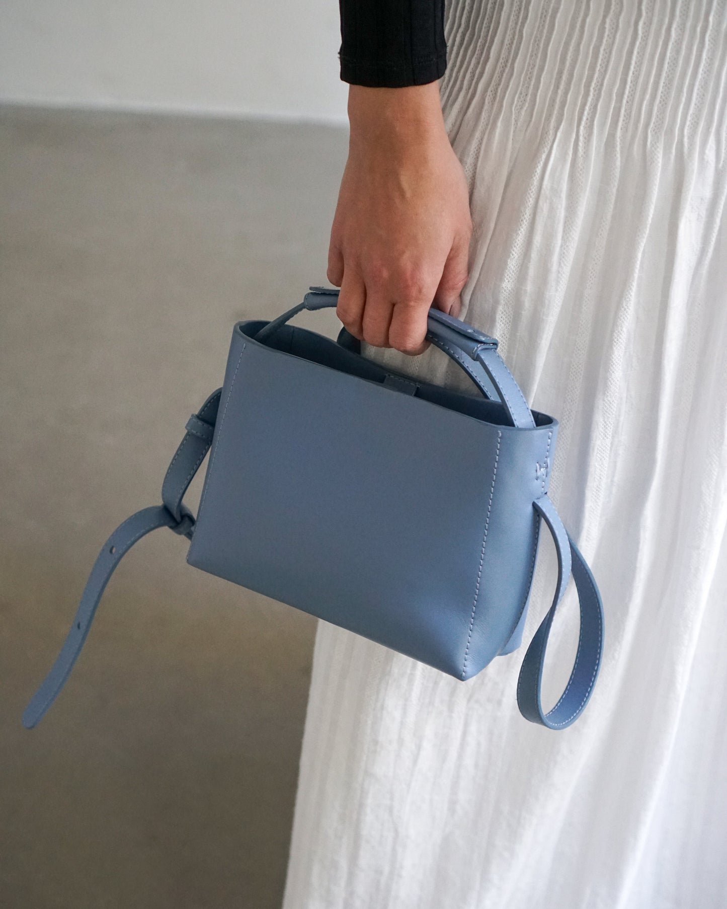 Hedda Mini Handbag Leather Blue