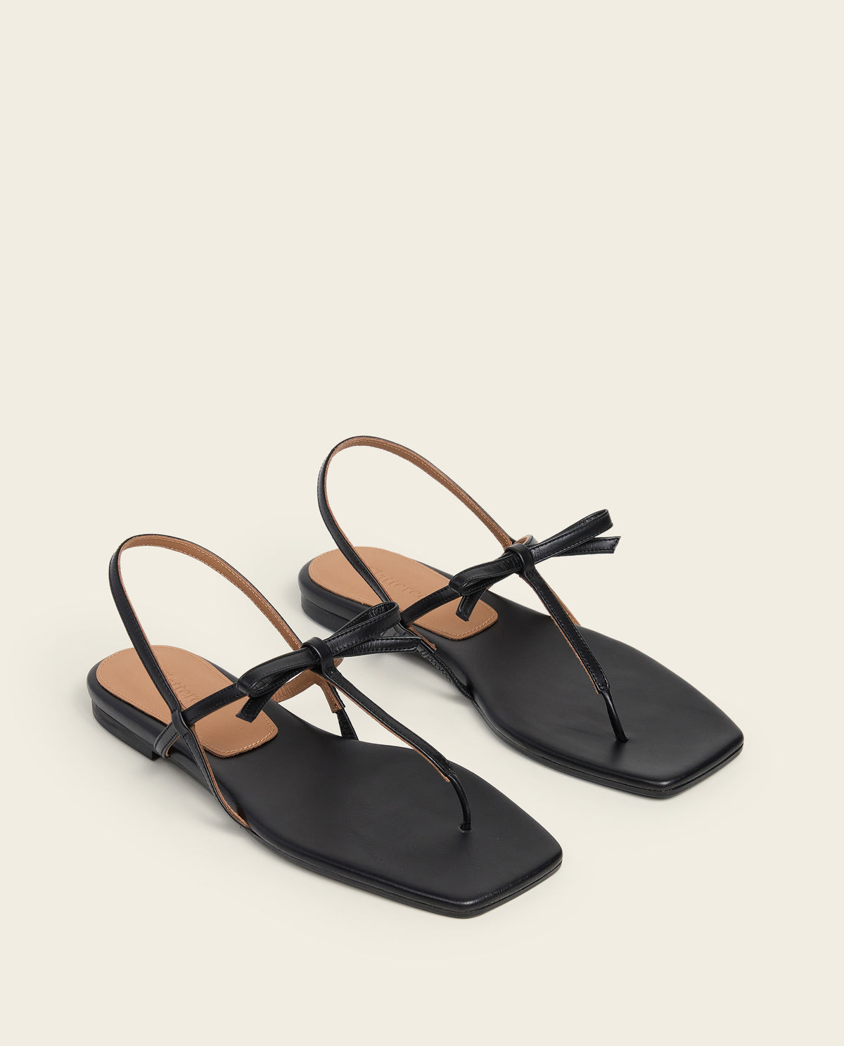 Sina Leather Black