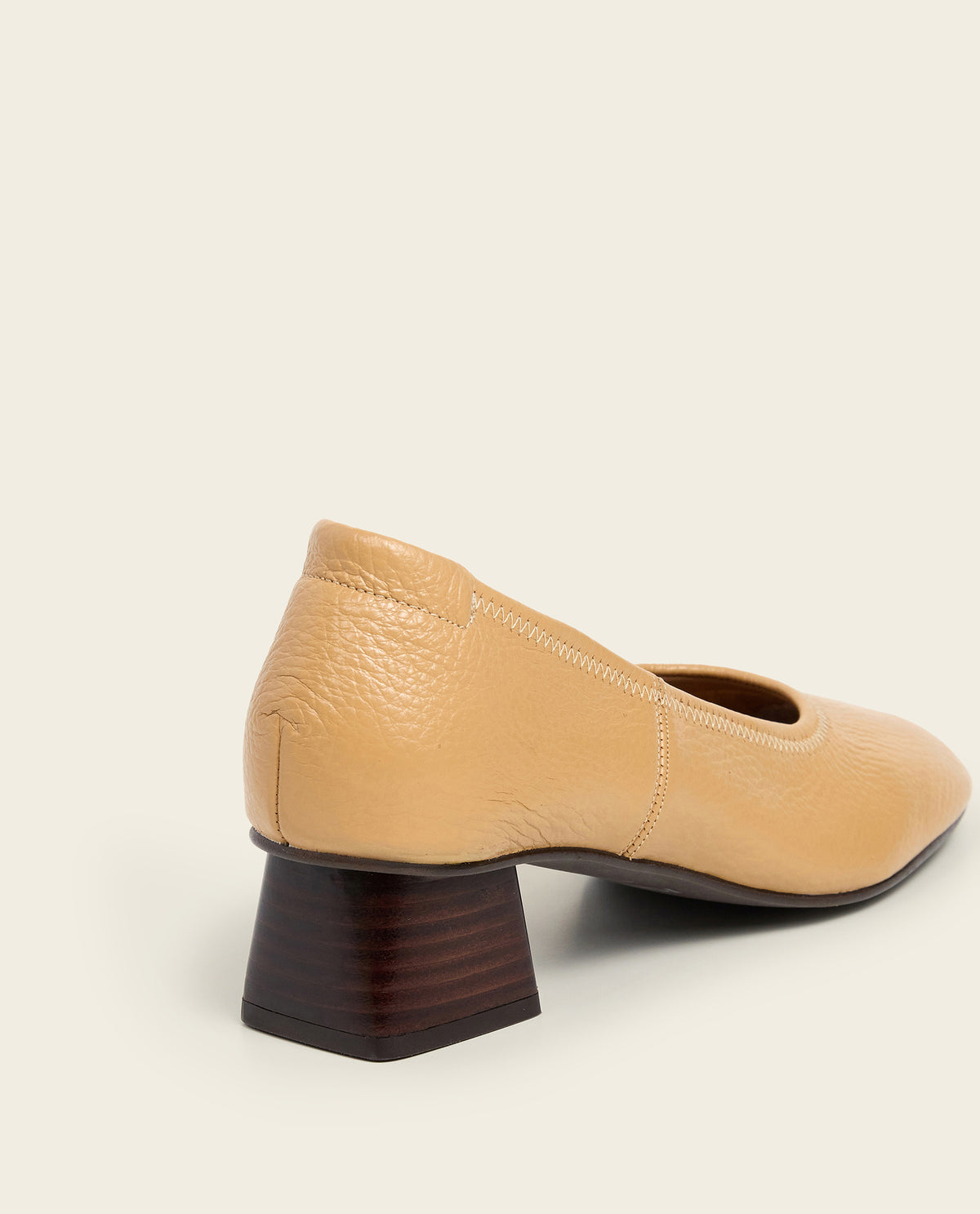 Zac Grained Leather Biscotti