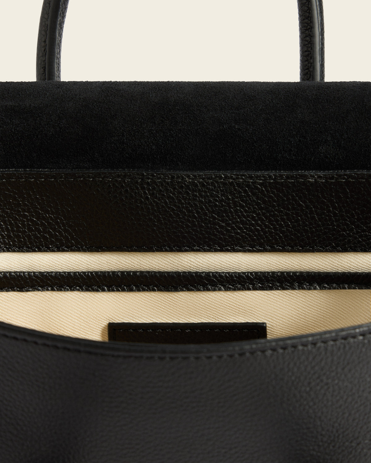 Lydia Mini Bag Grained Leather Black